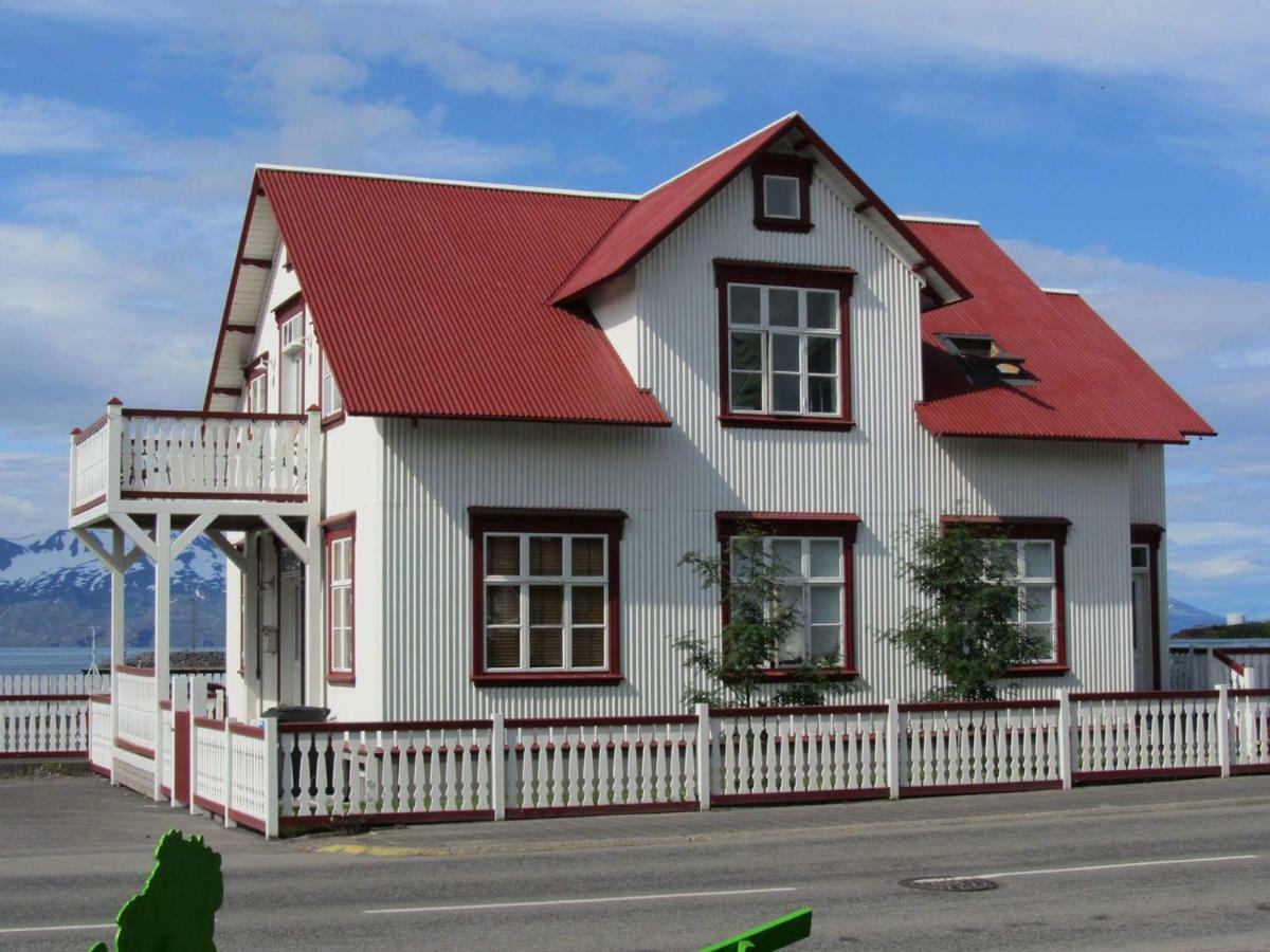 Bjarnabuth Apartamento Húsavík Exterior foto